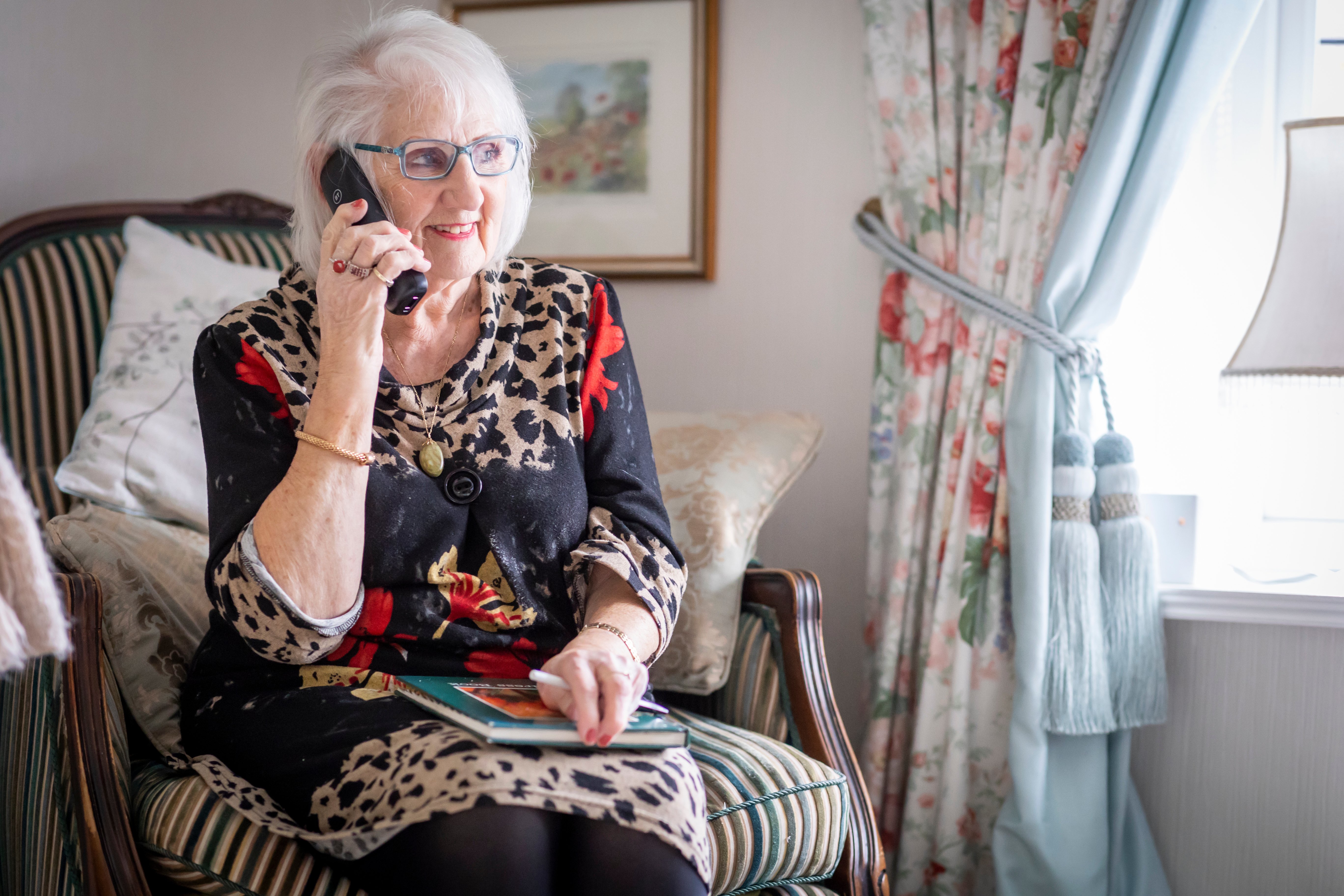 Telephone.jpg